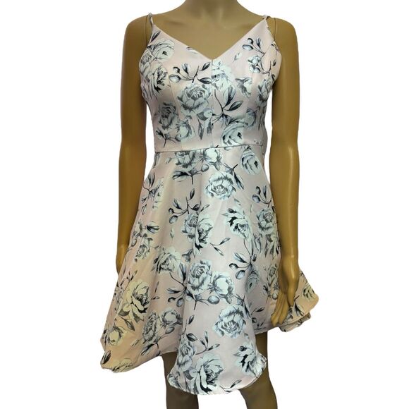 NWT B. Darlin Pink Floral Fit & Flare Puff Skirt 50s Housewife Dress Size 4 - Picture 3 of 8